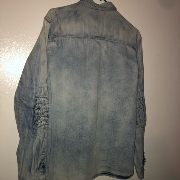 Jean jacket! - Picture 2 of 4